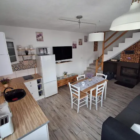 Lawendowy Zakatek Na Gwizdowce Holiday home *